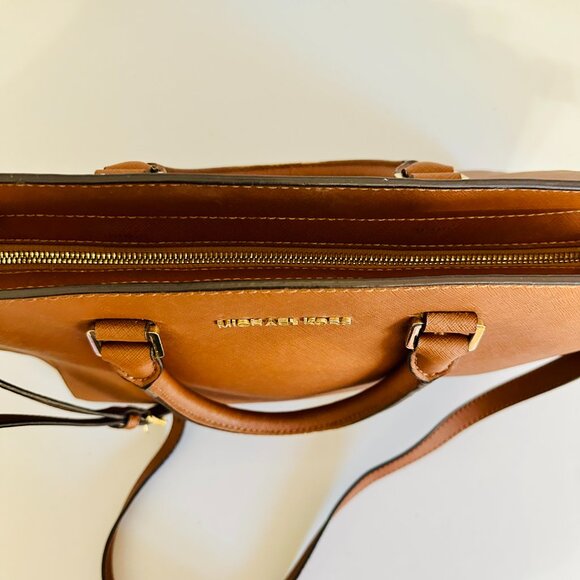 EUC MICHAEL KORS TWO-WAY SELMA CAMEL SAFFIANO LEATHER SATCHEL CROSSBODY BAG - Picture 8 of 16